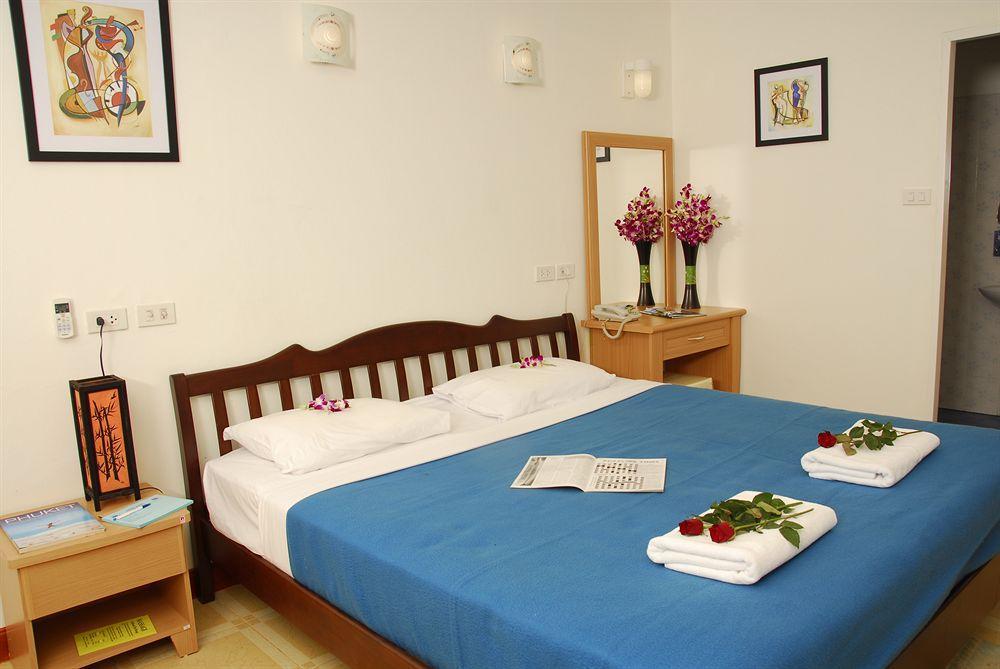 The Expat Hotel Patong Ngoại thất bức ảnh