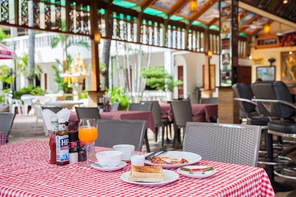 The Expat Hotel Patong Ngoại thất bức ảnh