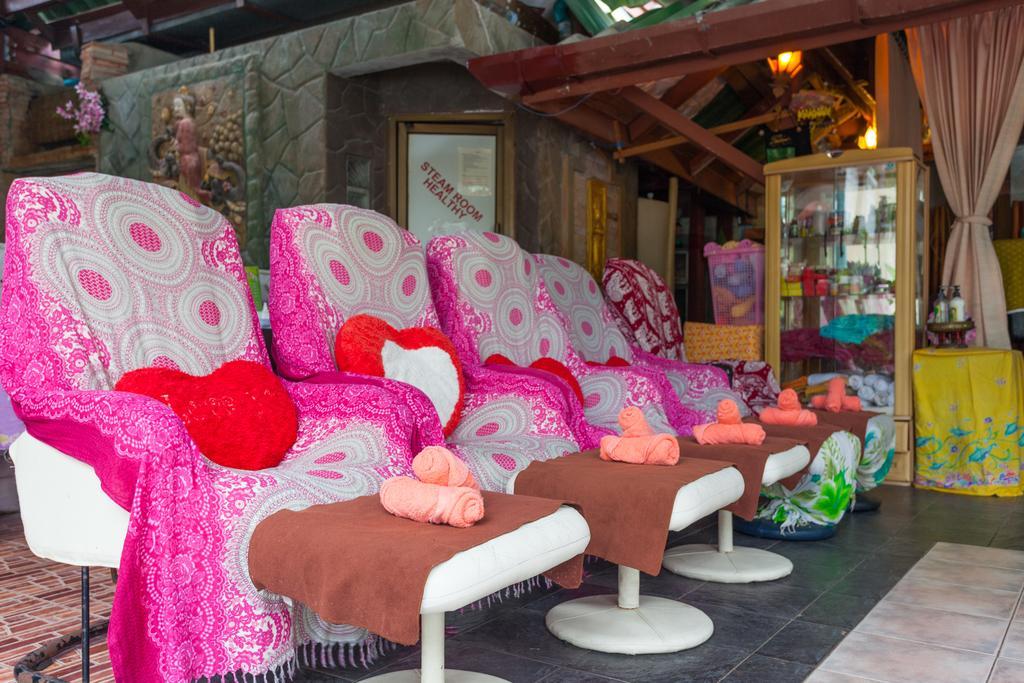 The Expat Hotel Patong Ngoại thất bức ảnh