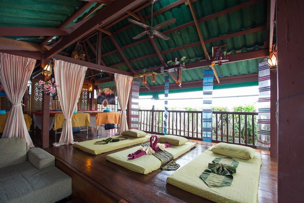 The Expat Hotel Patong Ngoại thất bức ảnh
