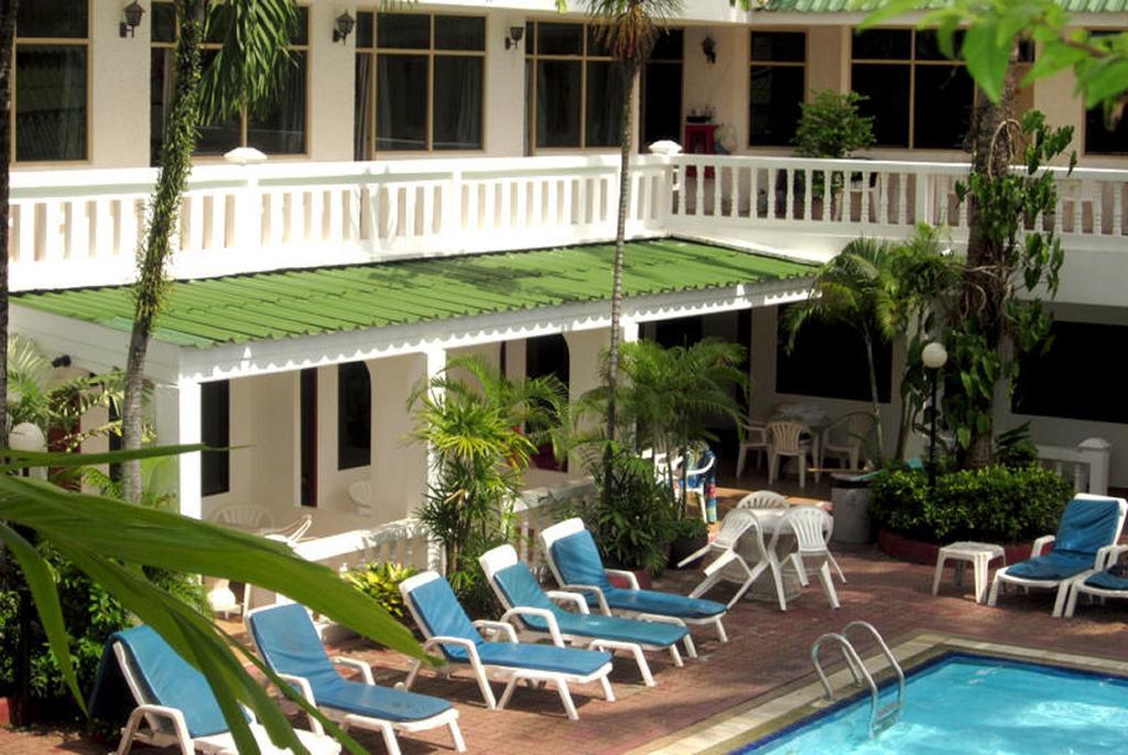 The Expat Hotel Patong Ngoại thất bức ảnh