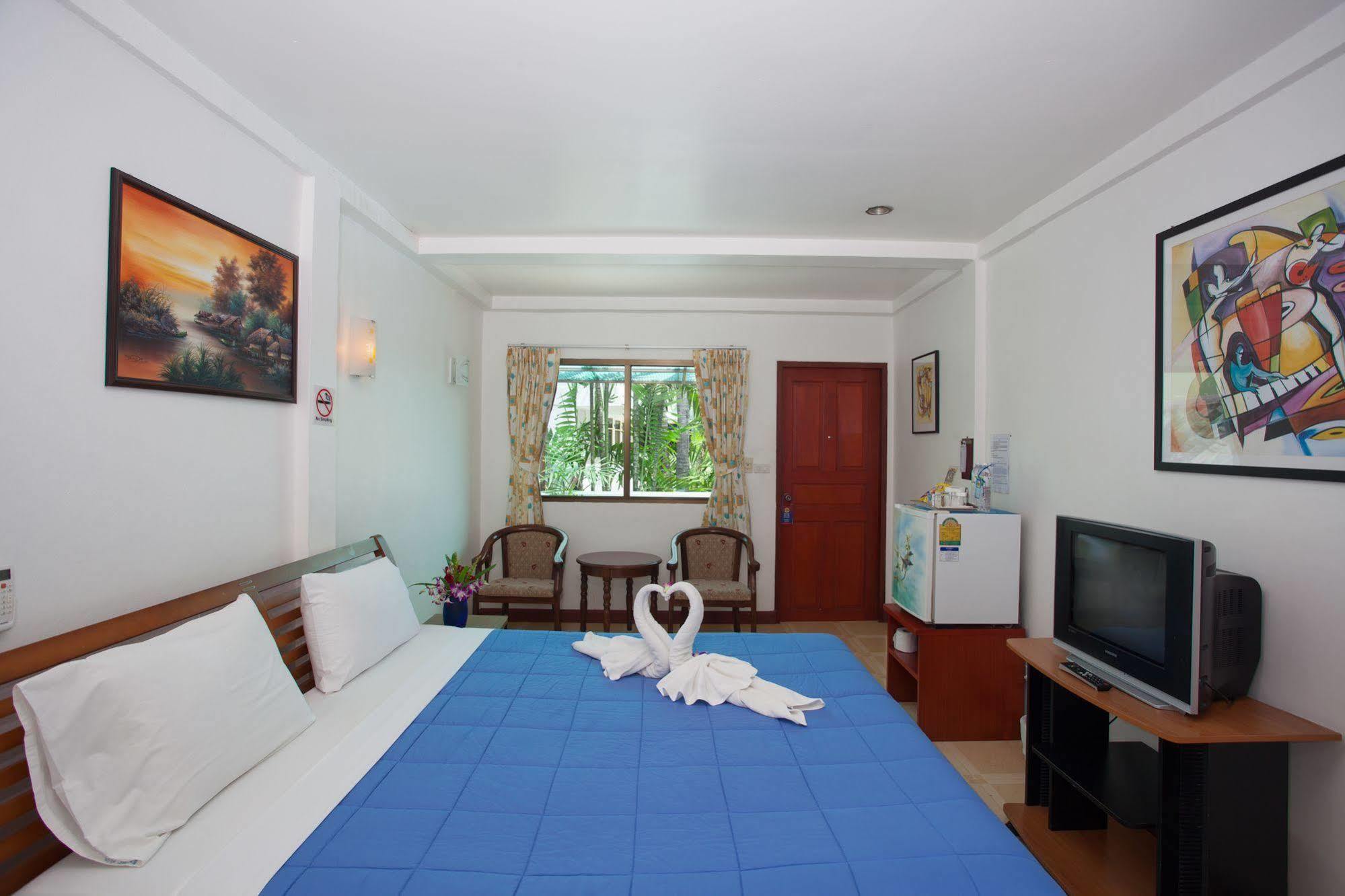 The Expat Hotel Patong Ngoại thất bức ảnh