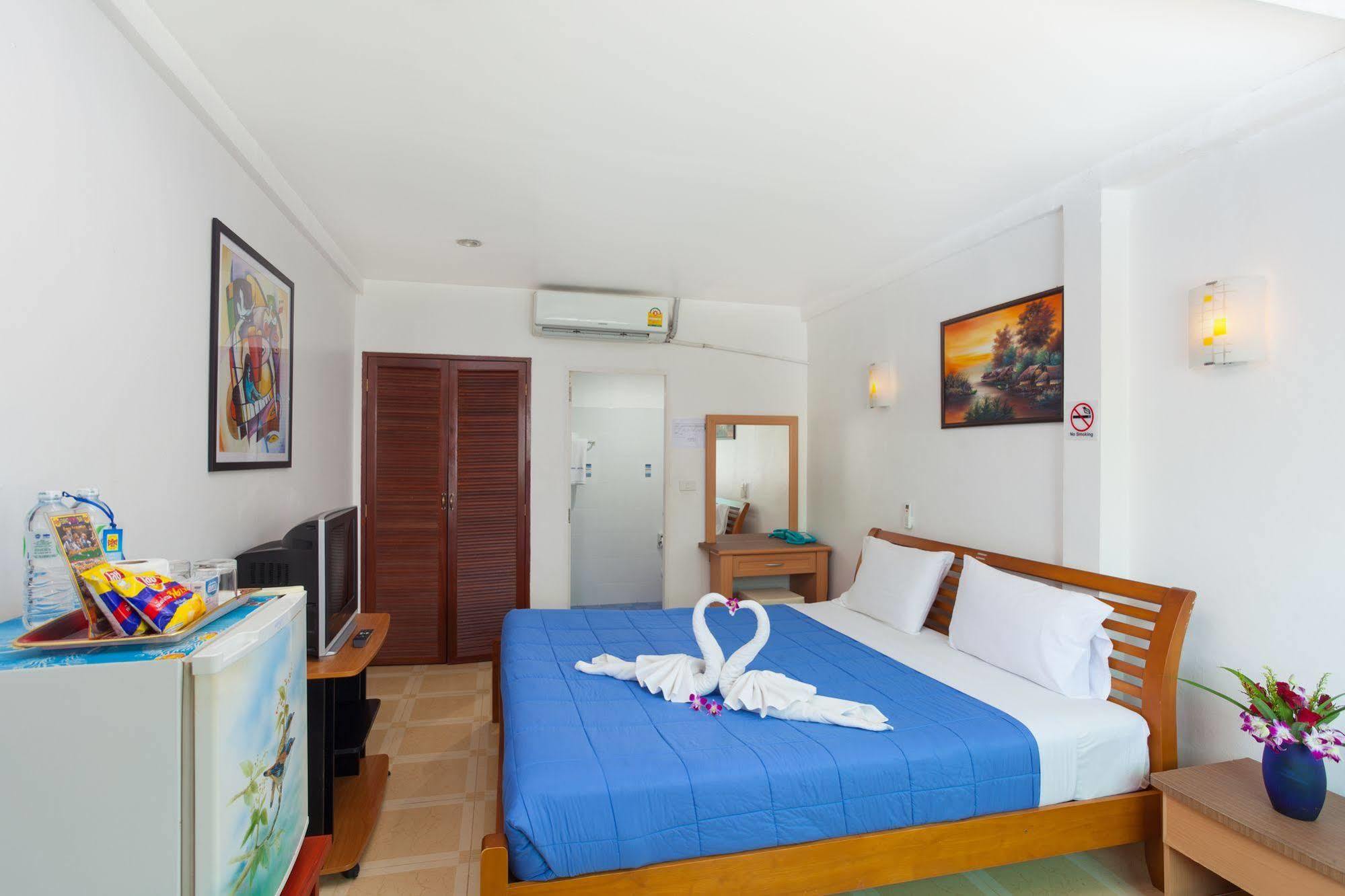 The Expat Hotel Patong Ngoại thất bức ảnh